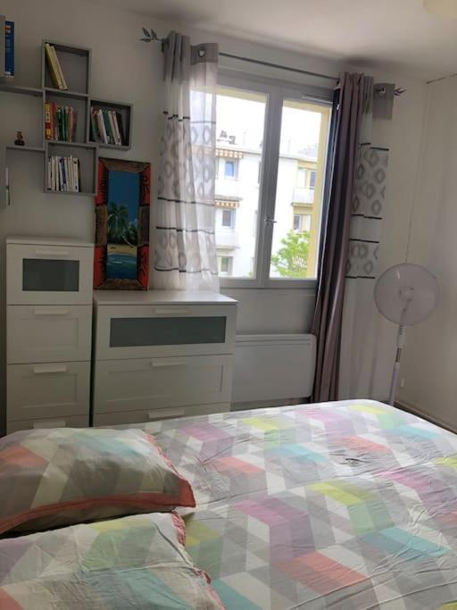 Appartement Balcon, Place De Parking, Centre Ville Valence  Exteriör bild