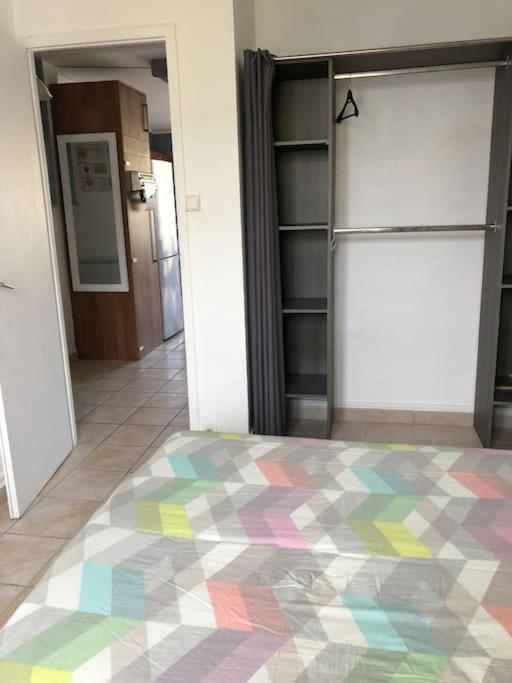 Appartement Balcon, Place De Parking, Centre Ville Valence  Exteriör bild